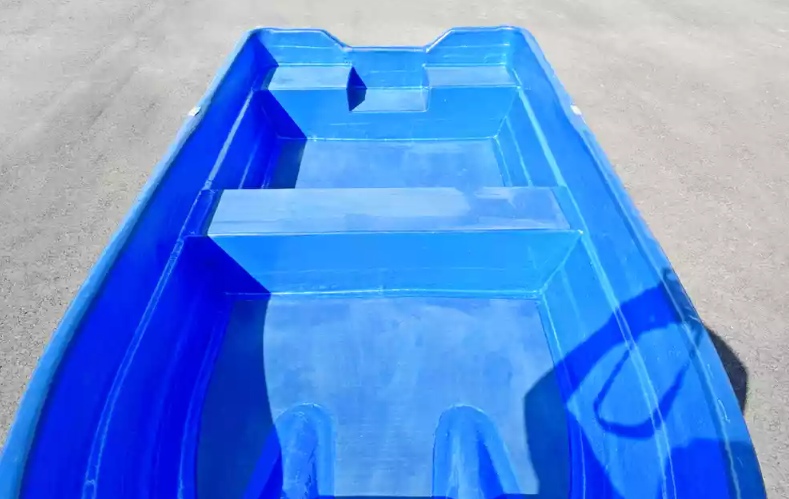 Стеклопластиковая лодка Neman-340 (тримаран) в Пскове