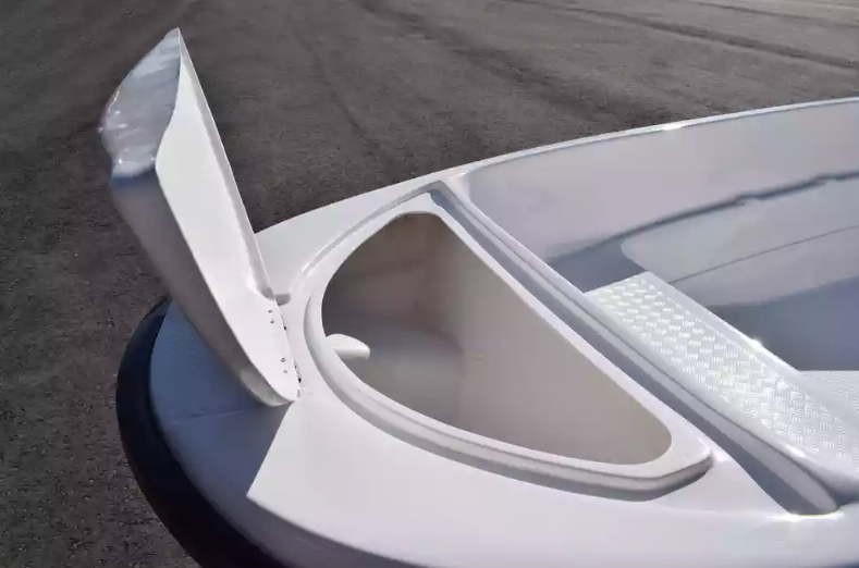 Стеклопластиковая лодка Пингвин (тримаран) в Пскове