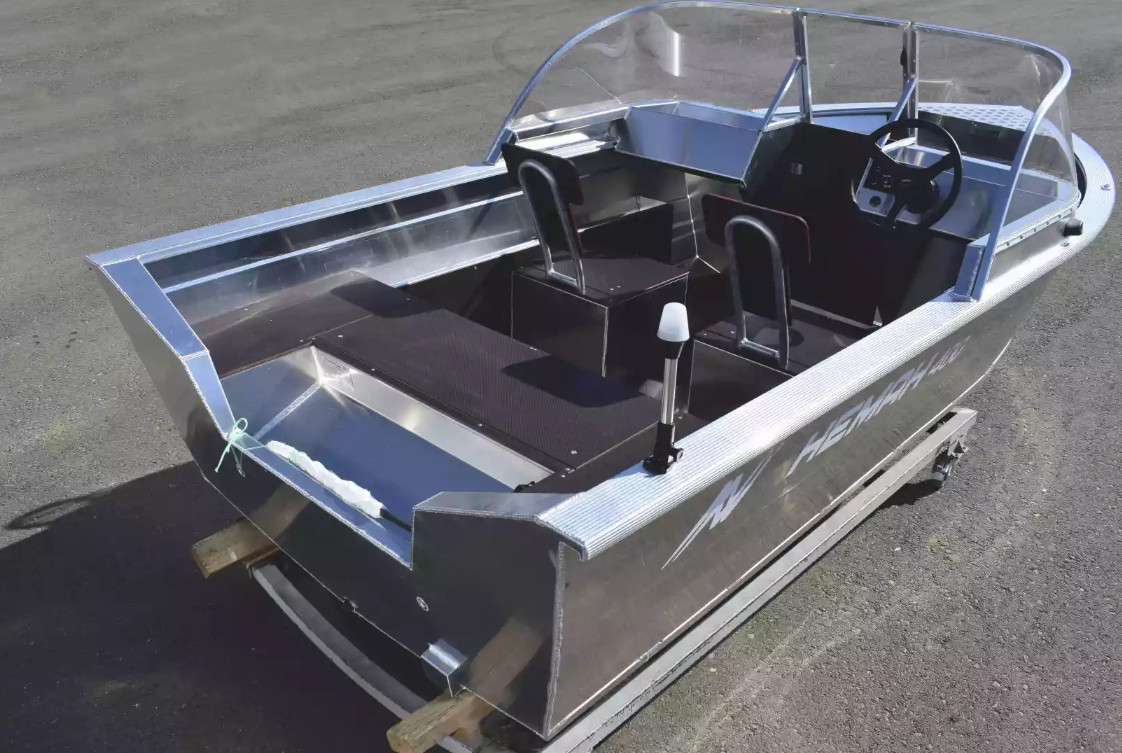 Алюминиевая лодка  Неман-400 DCM в Пскове