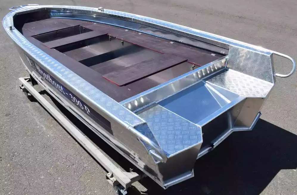 Алюминиевая лодка Wyatboat-390РМ в Пскове