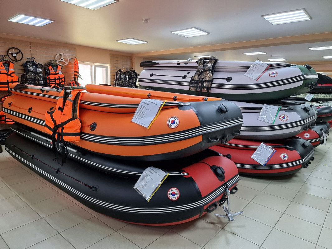 Лодка MISHIMO FAMILY LITE DF 390 в Пскове