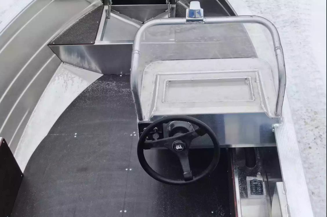 Алюминиевая лодка Неман-400 С в Пскове