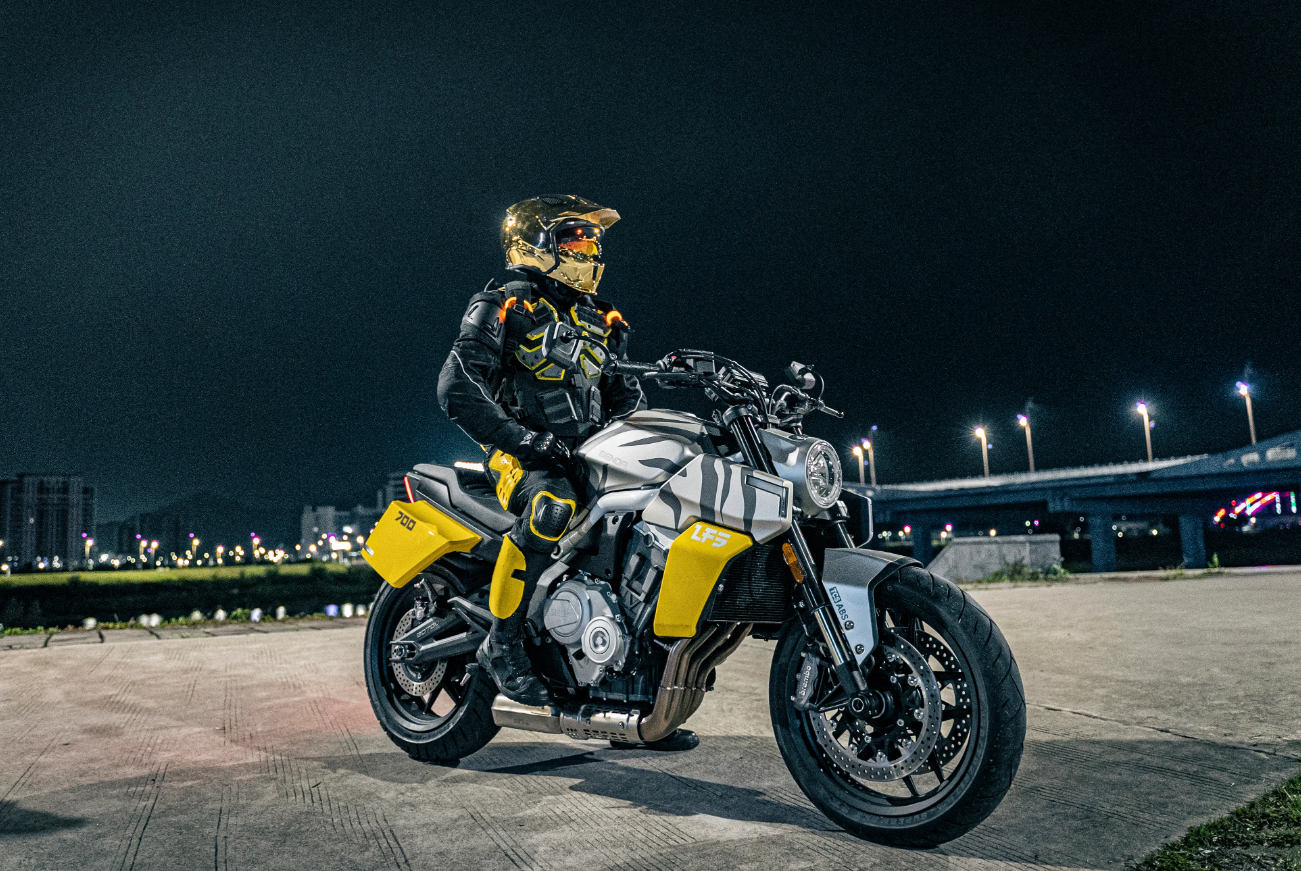 Мотоцикл Benda LFS 700 в Пскове