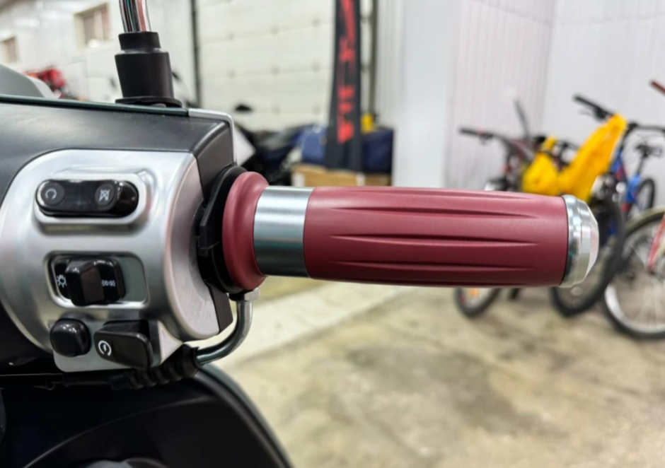 Скутер PROMAX Miami 240 (49) в Пскове