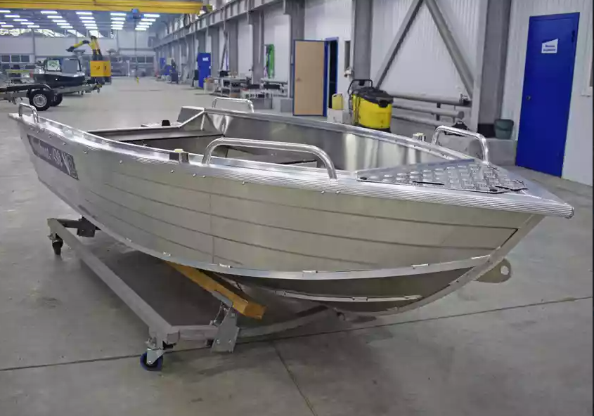 Алюминиевая лодка  Wyatboat-430 Р в Пскове