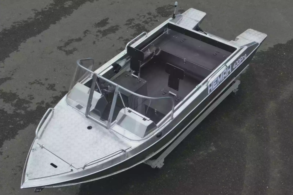 Алюминиевая лодка  Neman-400 PRO в Пскове
