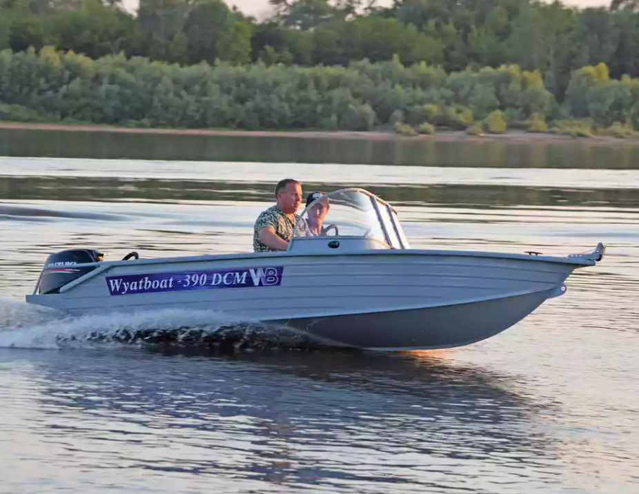 Алюминиевая лодка Wyatboat-390 DCM в Пскове