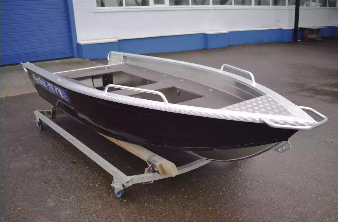 Алюминиевая лодка Wyatboat-390РМ в Пскове