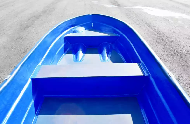 Стеклопластиковая лодка Neman-340 (тримаран) в Пскове