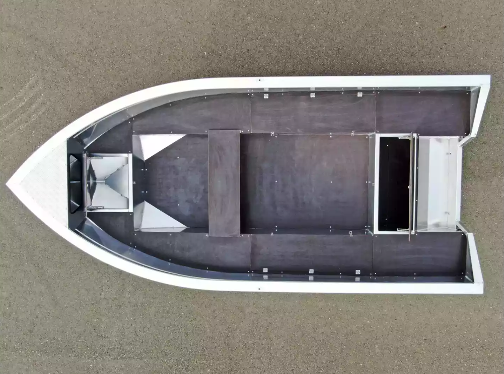 Алюминиевая лодка  Неман-420 в Пскове