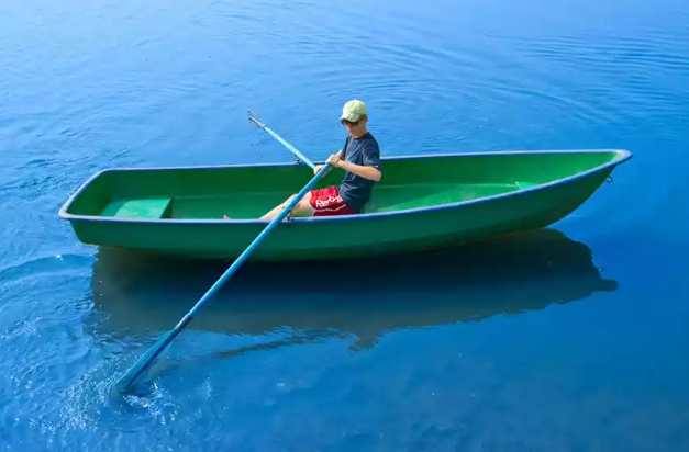 Стеклопластиковая Лодка Голавль в Пскове