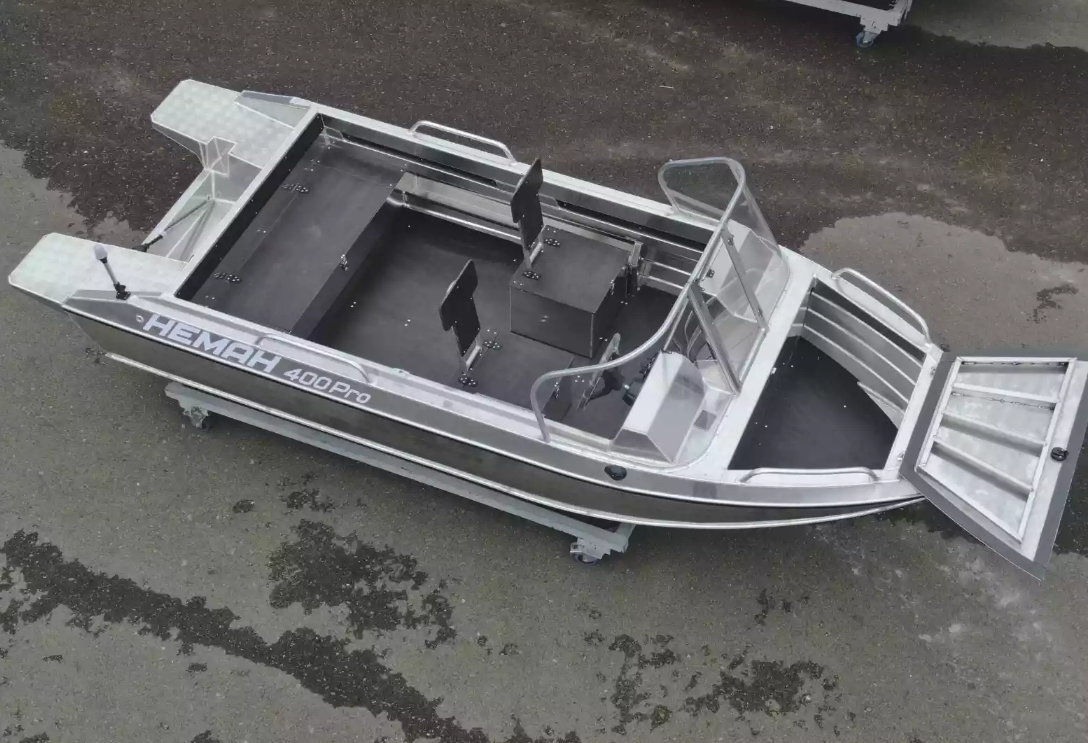 Алюминиевая лодка  Neman-400 PRO в Пскове