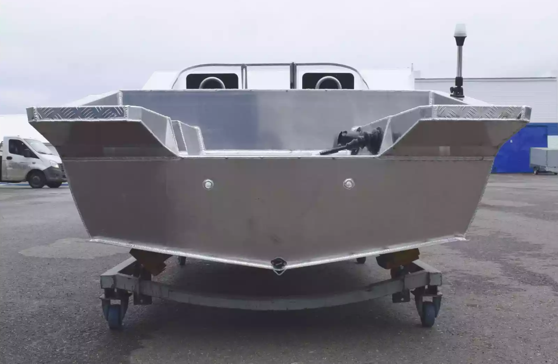 Алюминиевая лодка  Neman-400 PRO в Пскове