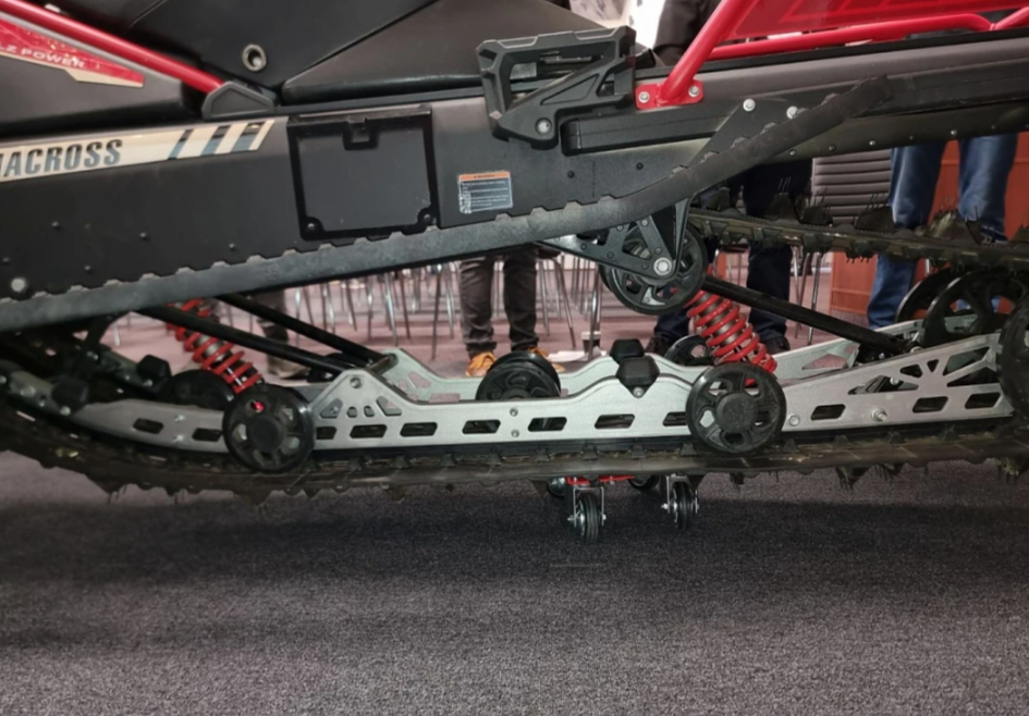 Снегоход AODES Siberiacross 1000 SWT 600mm LCD 6.8 в Пскове