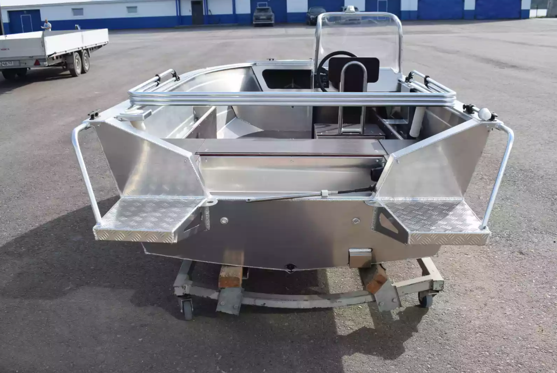 Алюминиевая лодка Неман-400 С в Пскове