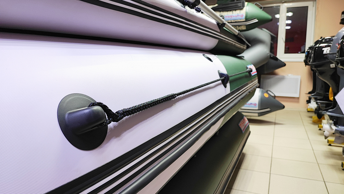 Лодка MISHIMO FAMILY PRO 390 в Пскове