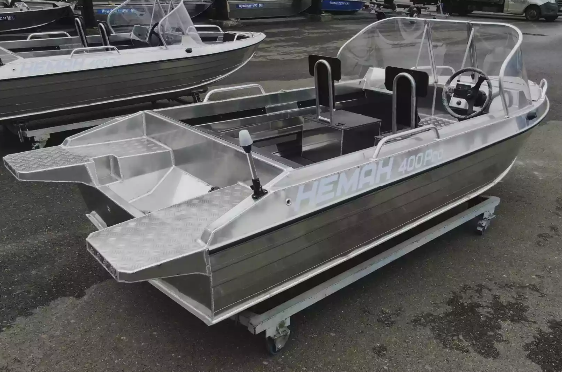 Алюминиевая лодка  Neman-400 PRO в Пскове