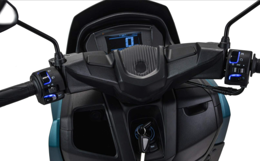 Скутер MOTOLAND (МОТОЛЕНД) VULKAN 150 в Пскове