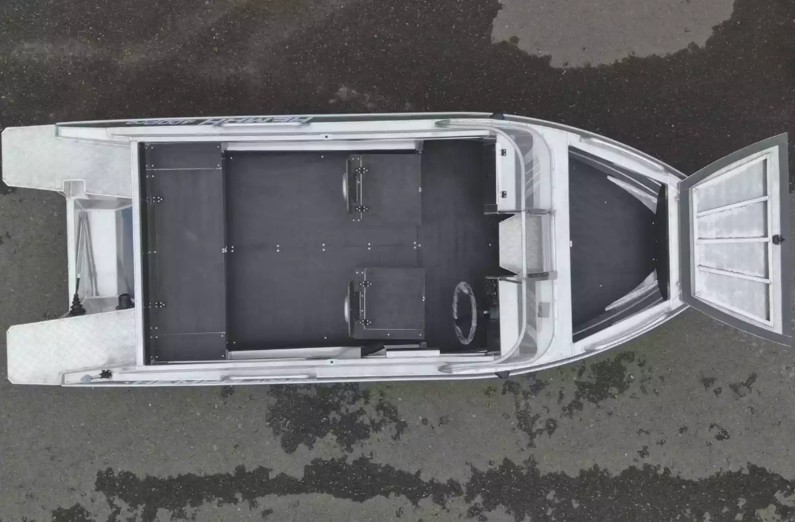 Алюминиевая лодка  Neman-400 PRO в Пскове