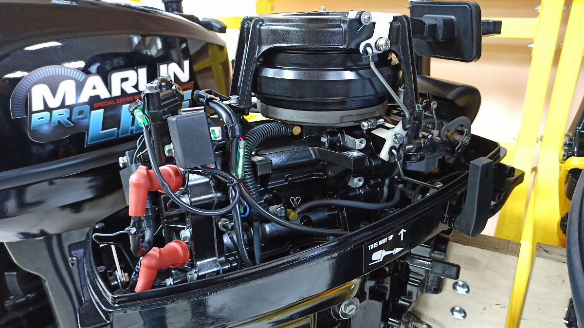 КОМПЛЕКТ Лодка MISHIMO PRO 350 + ЛОДОЧНЫЙ МОТОР MARLIN MP 9.9 (20) AMHS PRO в Пскове