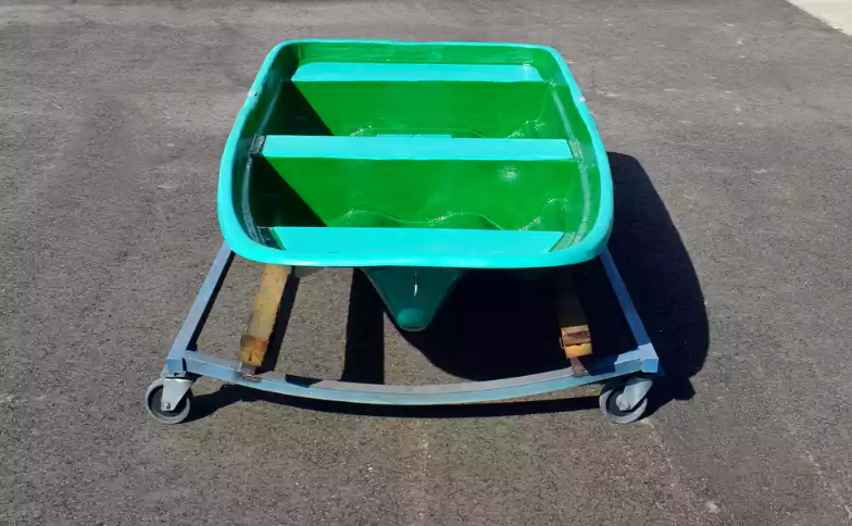 Стеклопластиковая лодка Старт (тримаран) в Пскове