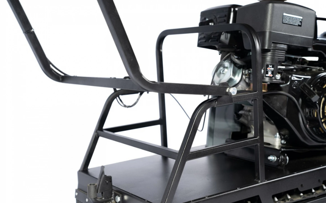 Мотобуксировщик БУРЛАК-M2 LFK 20 л.с. э/с Промысловик в Пскове