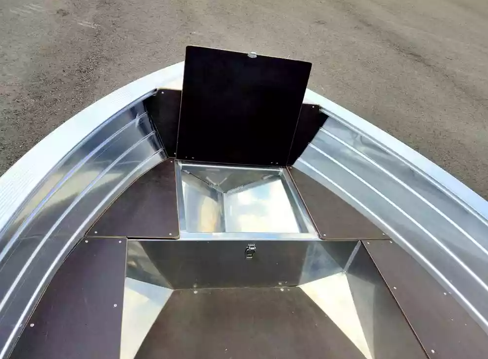 Алюминиевая лодка Неман-400 в Пскове