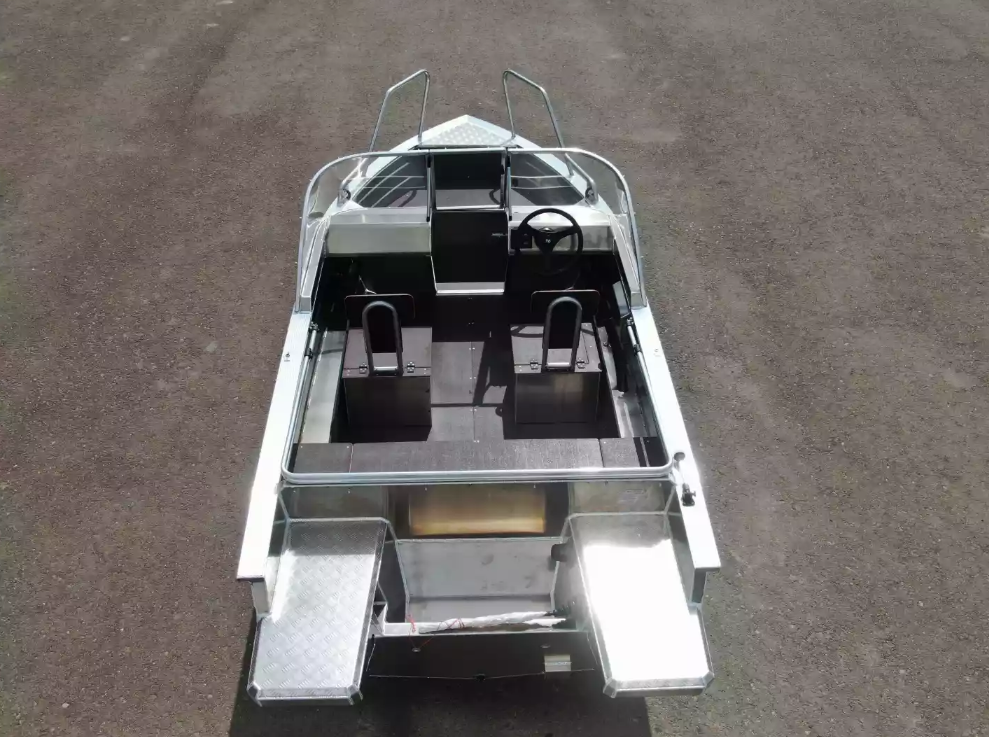 Алюминиевая лодка  Неман-400 DCM NEW в Пскове