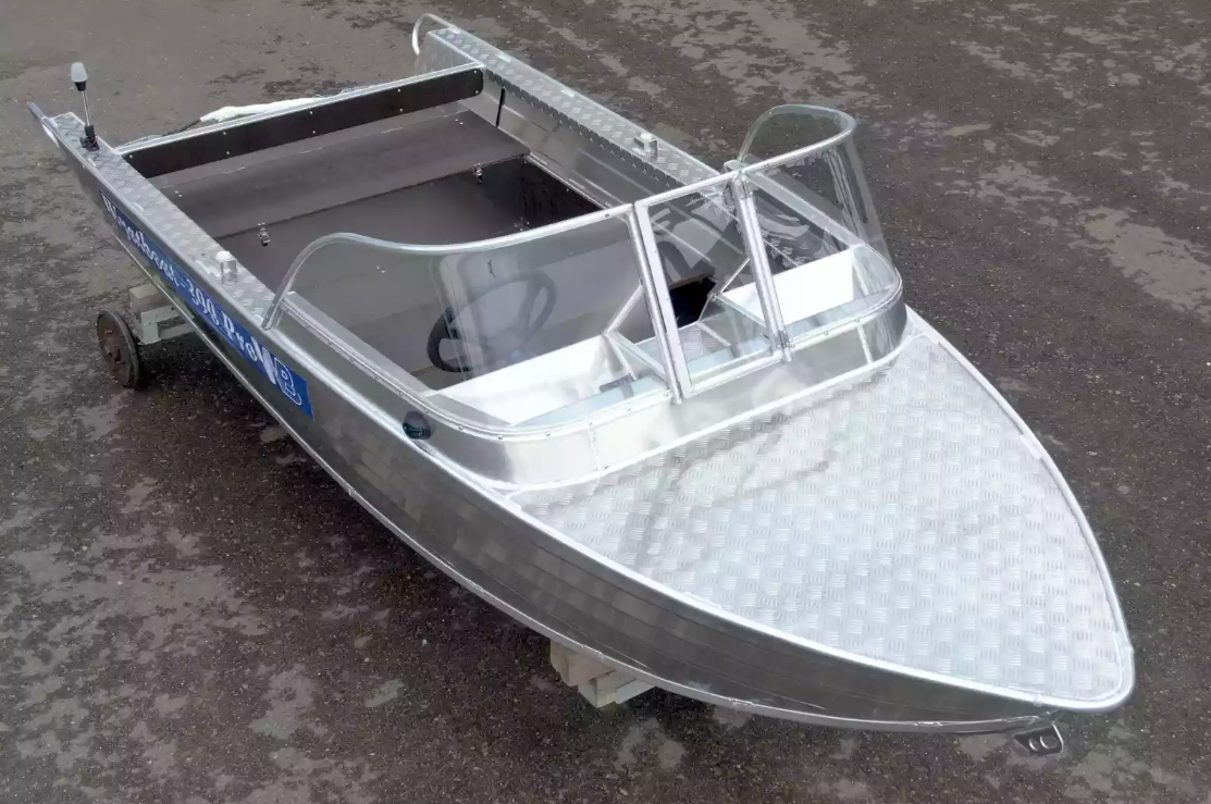 Алюминиевая лодка Wyatboat-390 Pro в Пскове