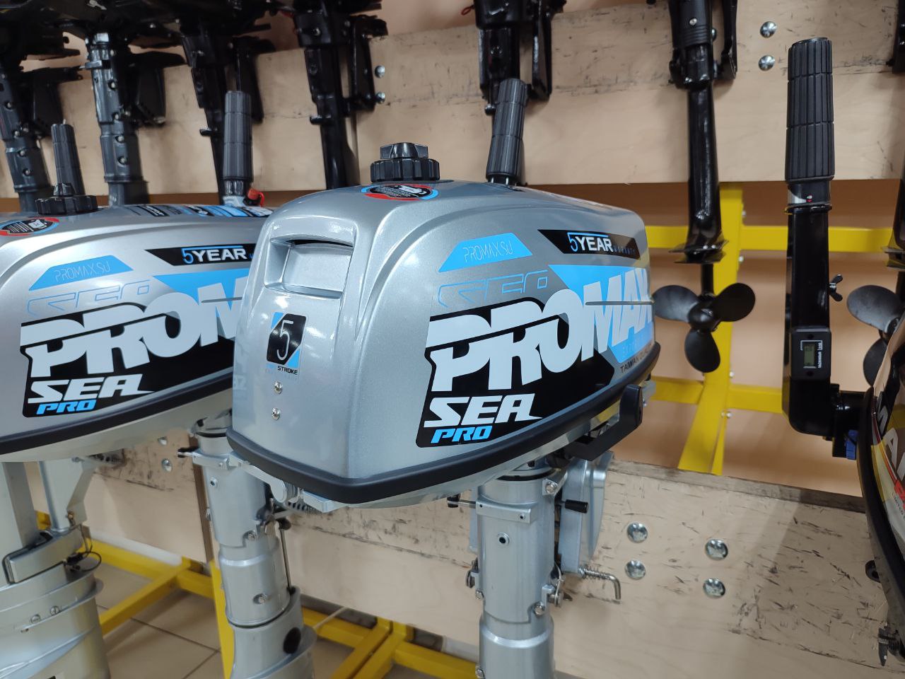 Лодочный мотор PROMAX SP5FHS (внешний бак 12 л) в Пскове