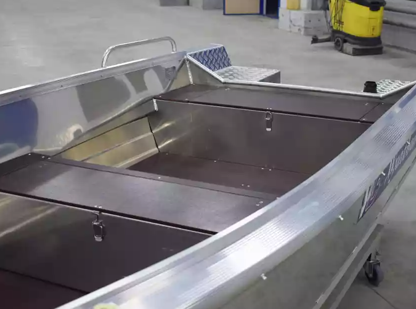 Алюминиевая лодка  Wyatboat-430 Р в Пскове