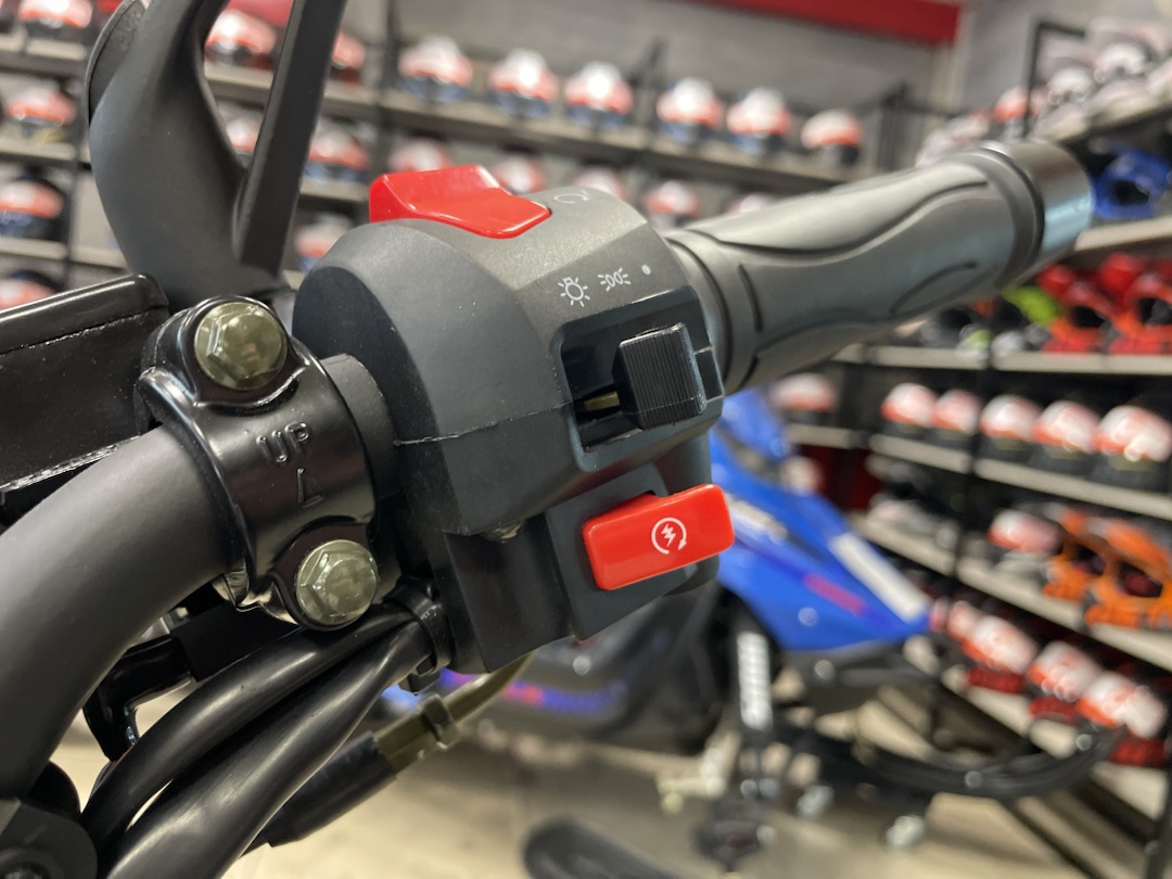 Мопед PROMAX CB150R (49) в Пскове