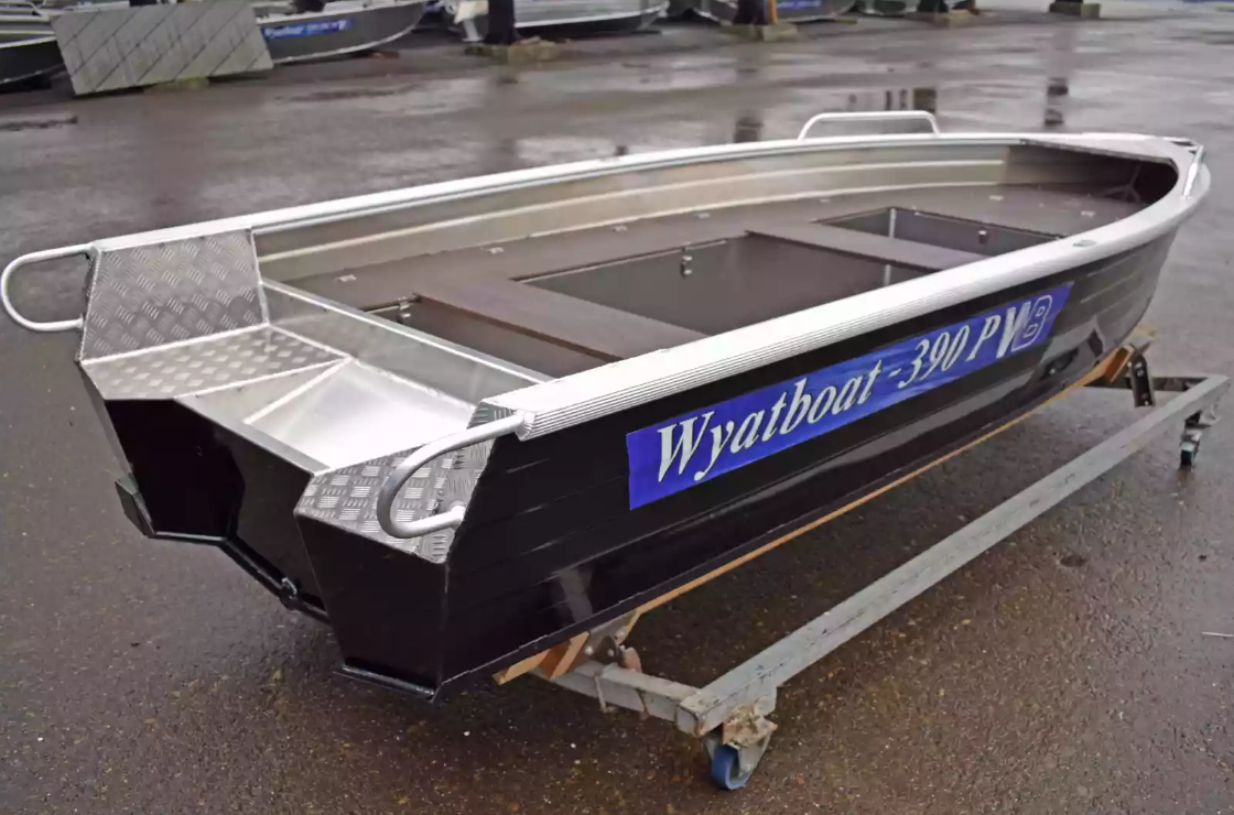 Алюминиевая лодка Wyatboat-390РМ в Пскове