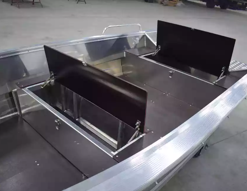 Алюминиевая лодка  Wyatboat-430 Р в Пскове