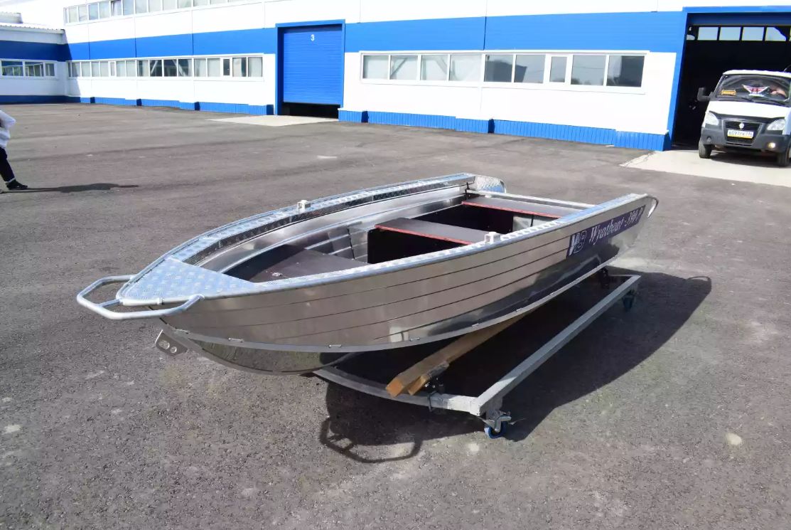 Алюминиевая лодка Wyatboat-390 P в Пскове