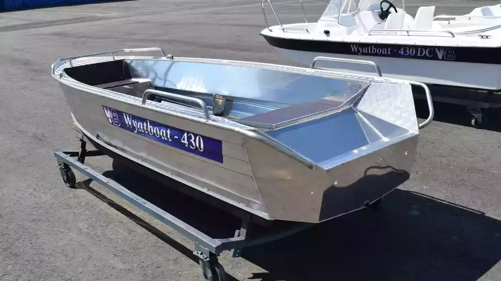 Алюминиевая лодка  Wyatboat-430М в Пскове