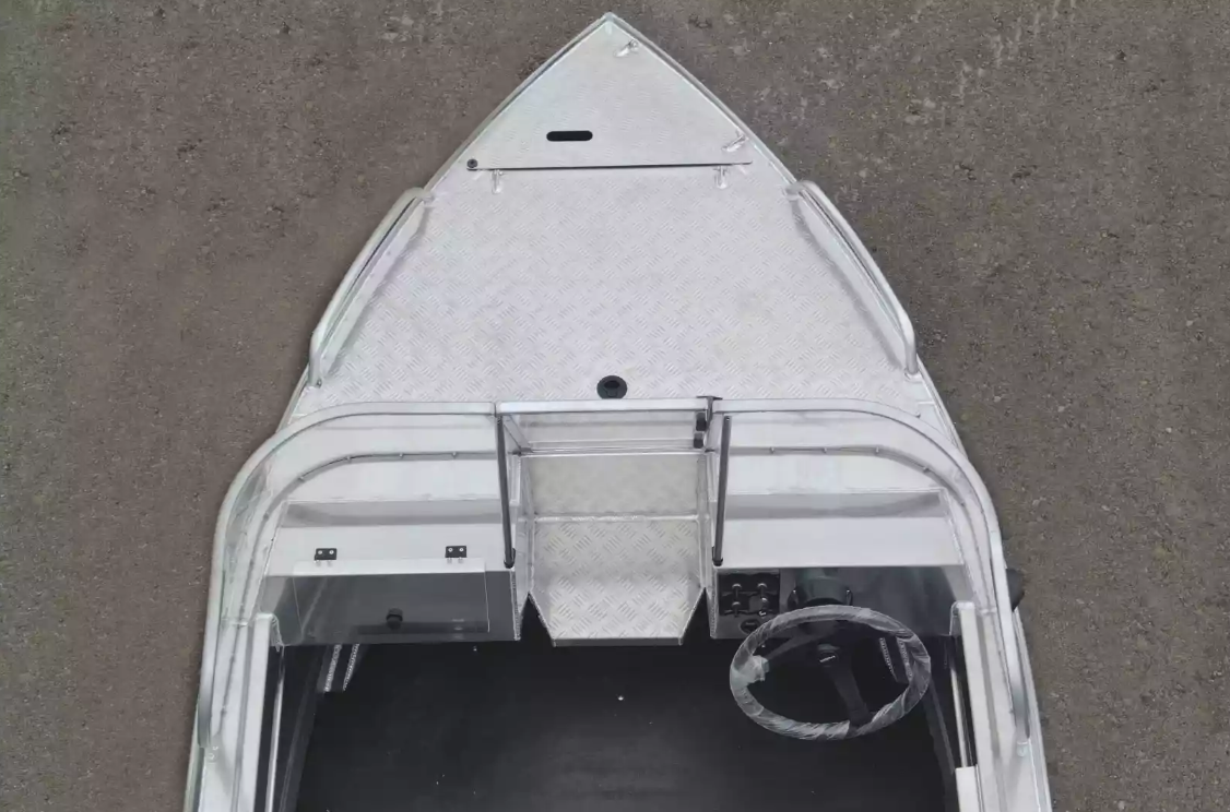 Алюминиевая лодка  Neman-400 PRO в Пскове