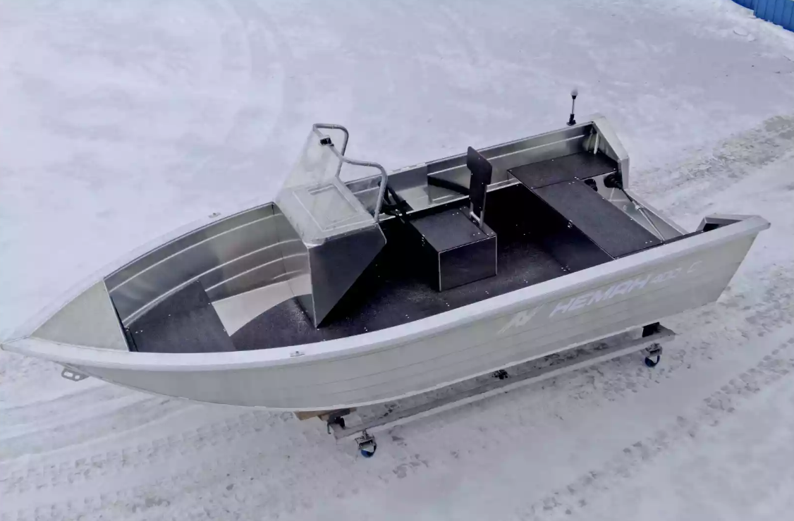 Алюминиевая лодка Неман-400 С в Пскове