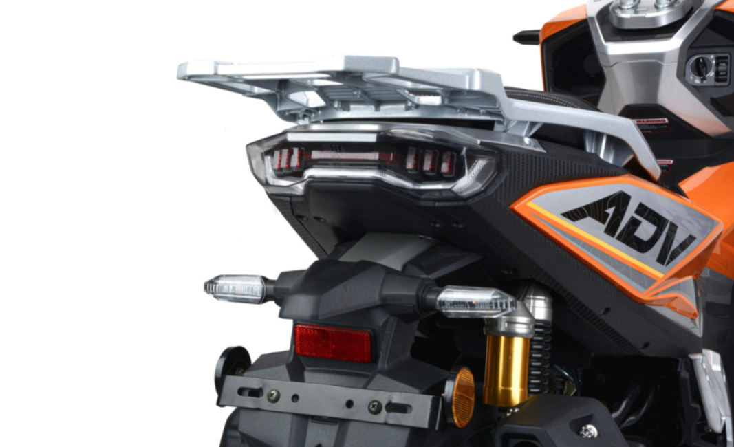 Скутер MOTOLAND (МОТОЛЕНД) T-MAX 150 в Пскове