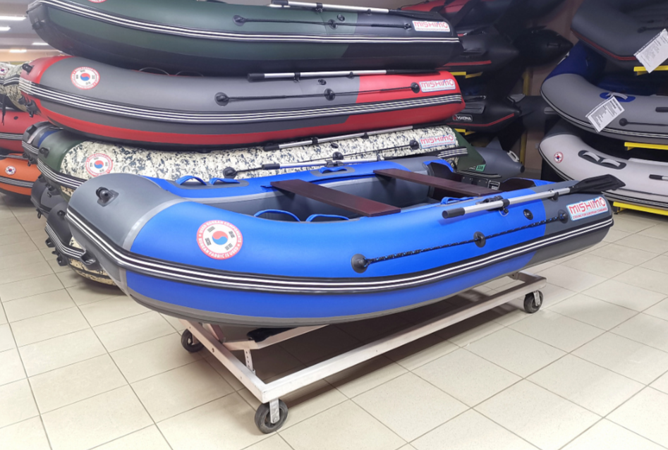 КОМПЛЕКТ Лодка MISHIMO PRO 350 + ЛОДОЧНЫЙ МОТОР MARLIN MP 9.9 (20) AMHS PRO в Пскове