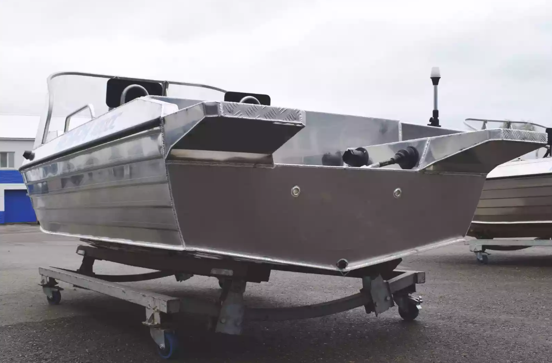 Алюминиевая лодка  Neman-400 DC в Пскове