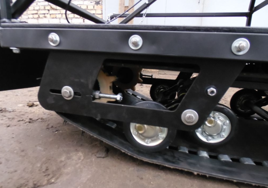 Мотобуксировщик AhtaR Зима 15 л/с с вариатором в Пскове