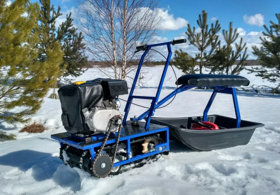 Мини-мотобуксировщик Альбатрос-М с фарой в Пскове