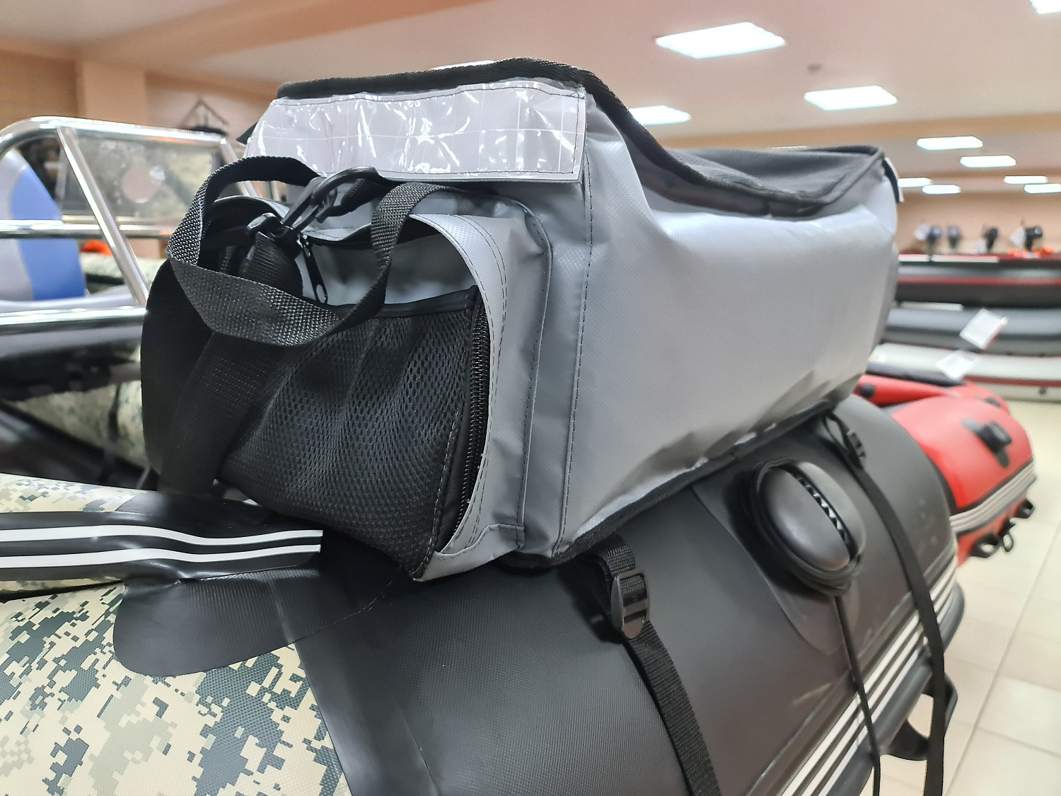 СУМКА ЛЮКС НА БАЛЛОН ДЛЯ ЛОДОК ПВХ 50Х25Х25 СМ в Пскове