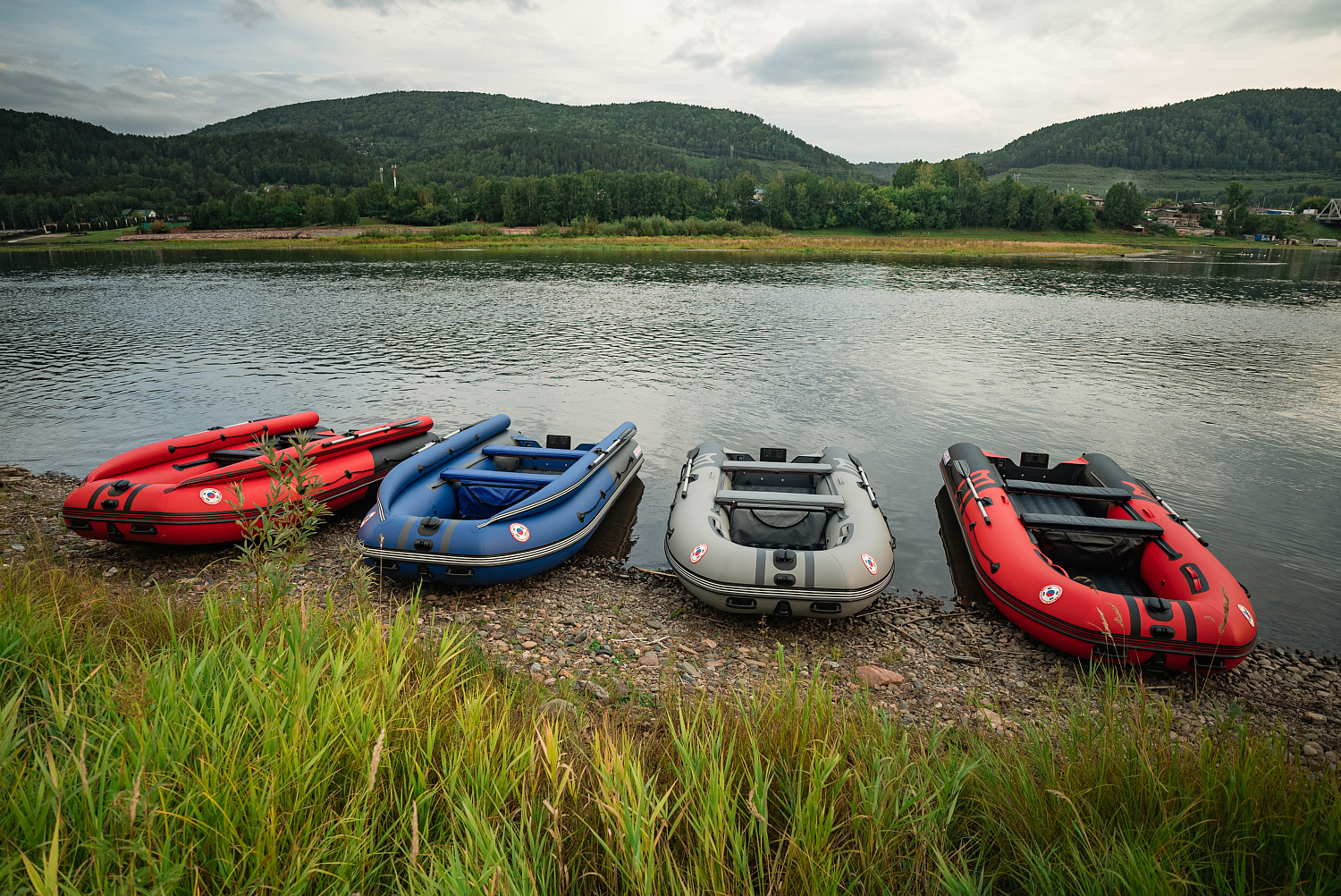 Лодка MISHIMO RIVER FJET PRO 410  под водомет в Пскове