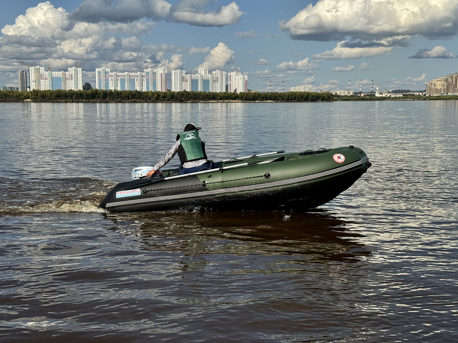 Лодка MISHIMO BIG FLOOR 440 в Пскове