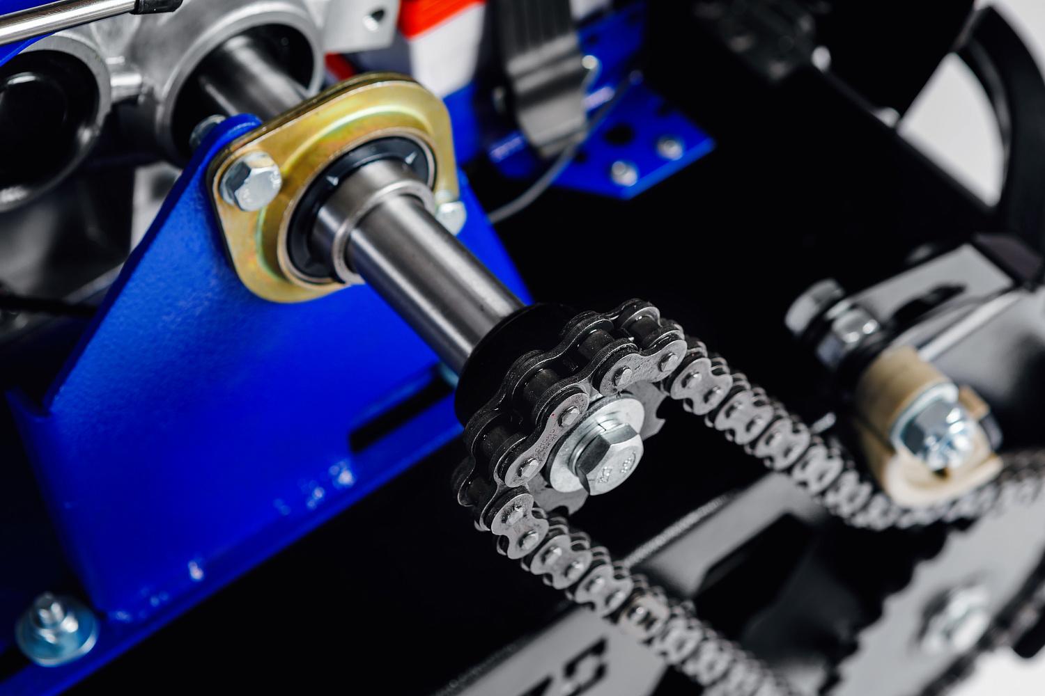 МОТОБУКСИРОВЩИК IKUDZO LONG 2.0 1700/500 EKR15 в Пскове