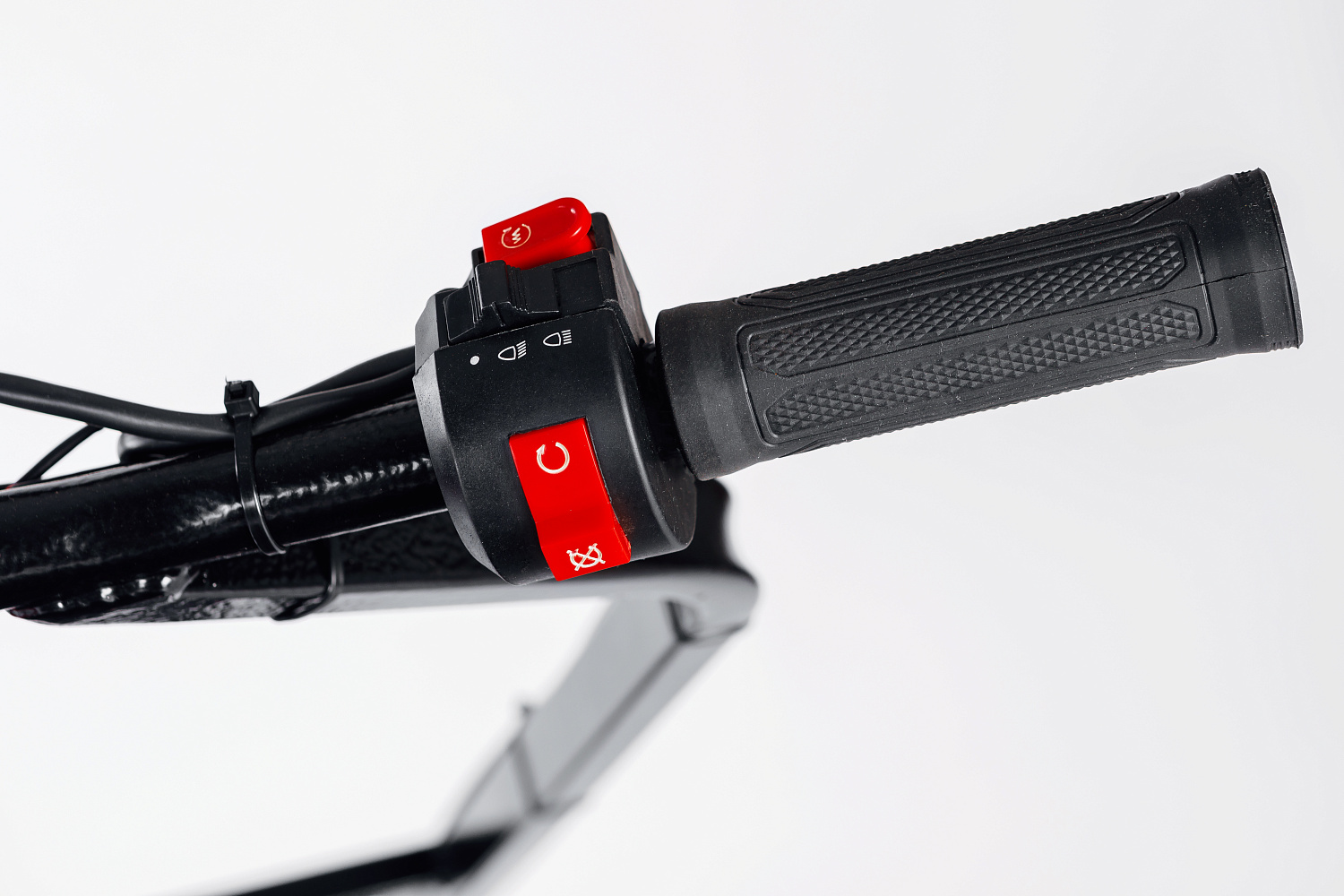 МОТОБУКСИРОВЩИК IKUDZO LONG 2.0 1700/500 EKR15 в Пскове