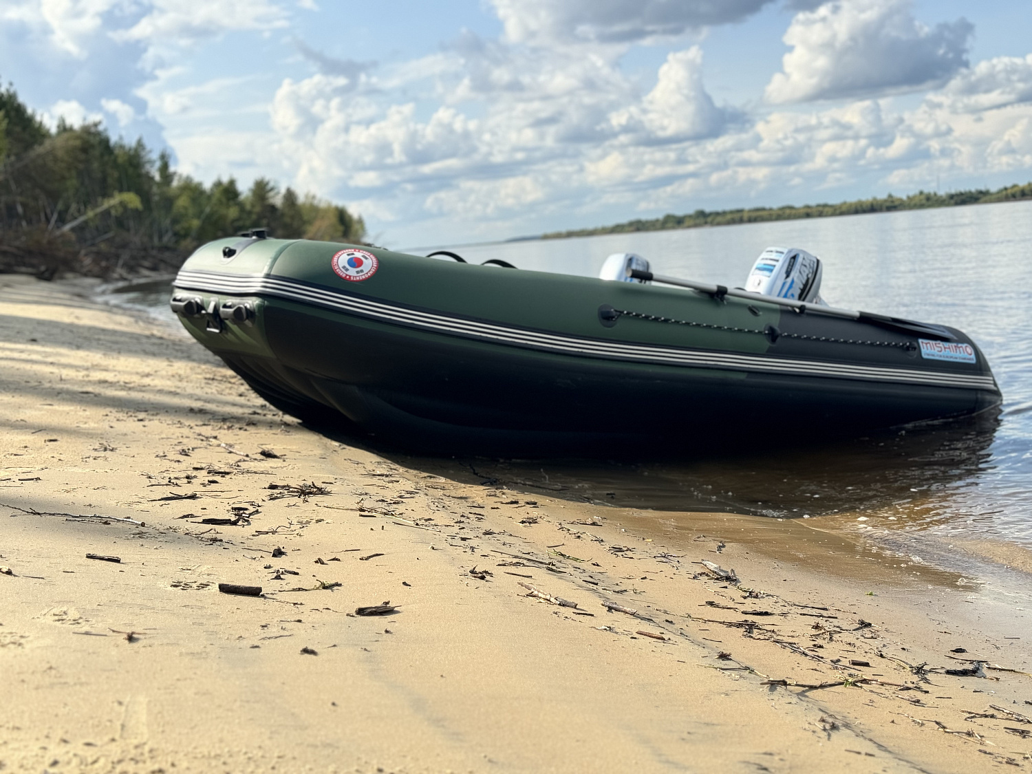 Лодка MISHIMO BIG FLOOR 440 в Пскове